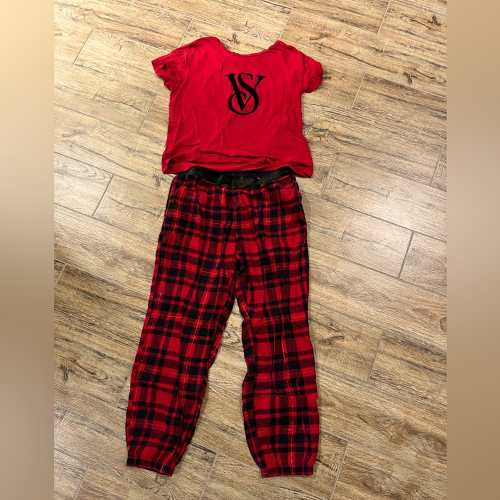 Victoria’s Secret PJ lot women’s small Great Christmas gift